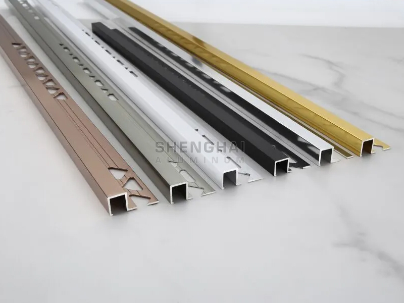 Aluminium tile transition strip